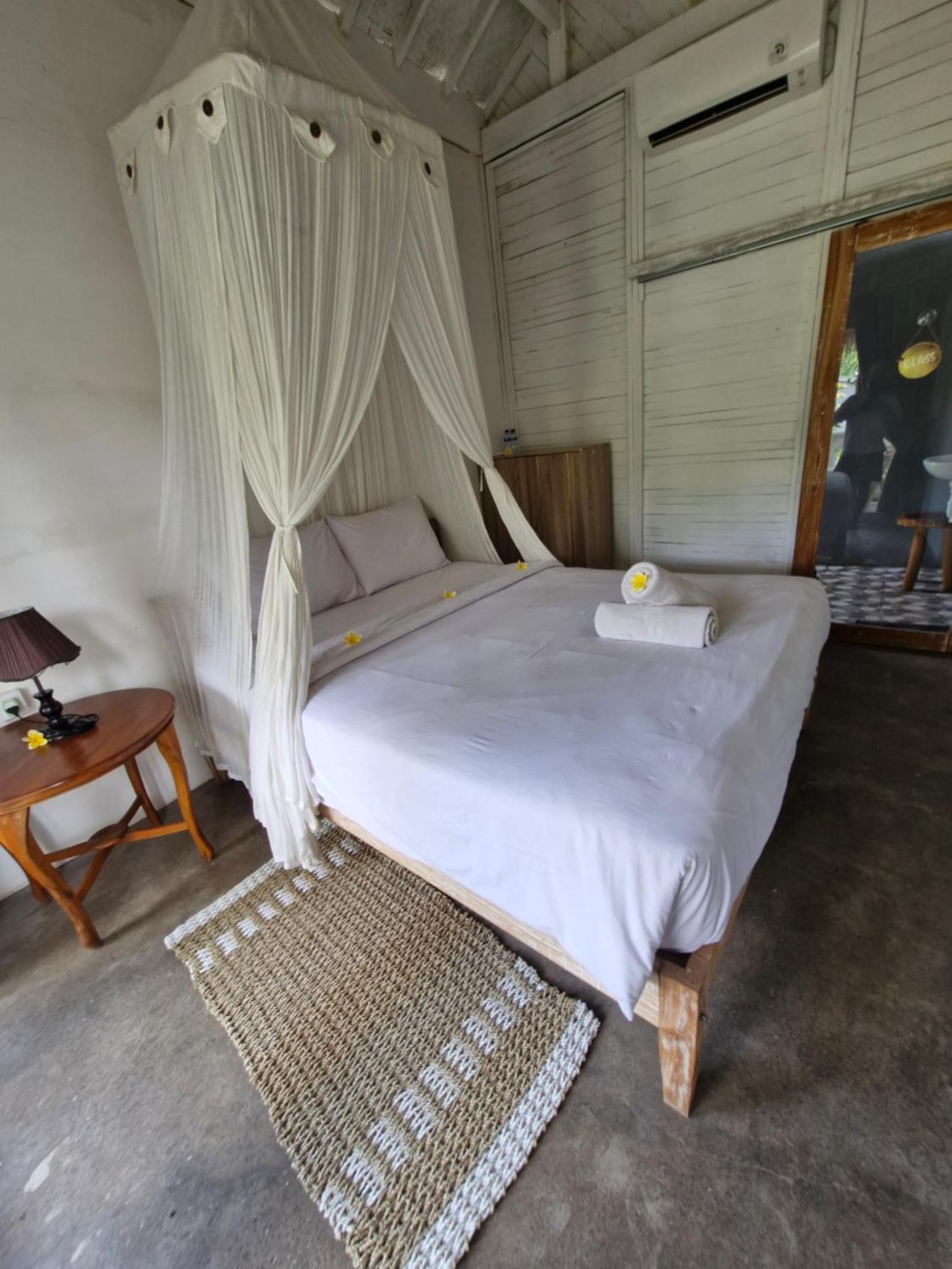 The Layar Homestay Batununggul Buitenkant foto