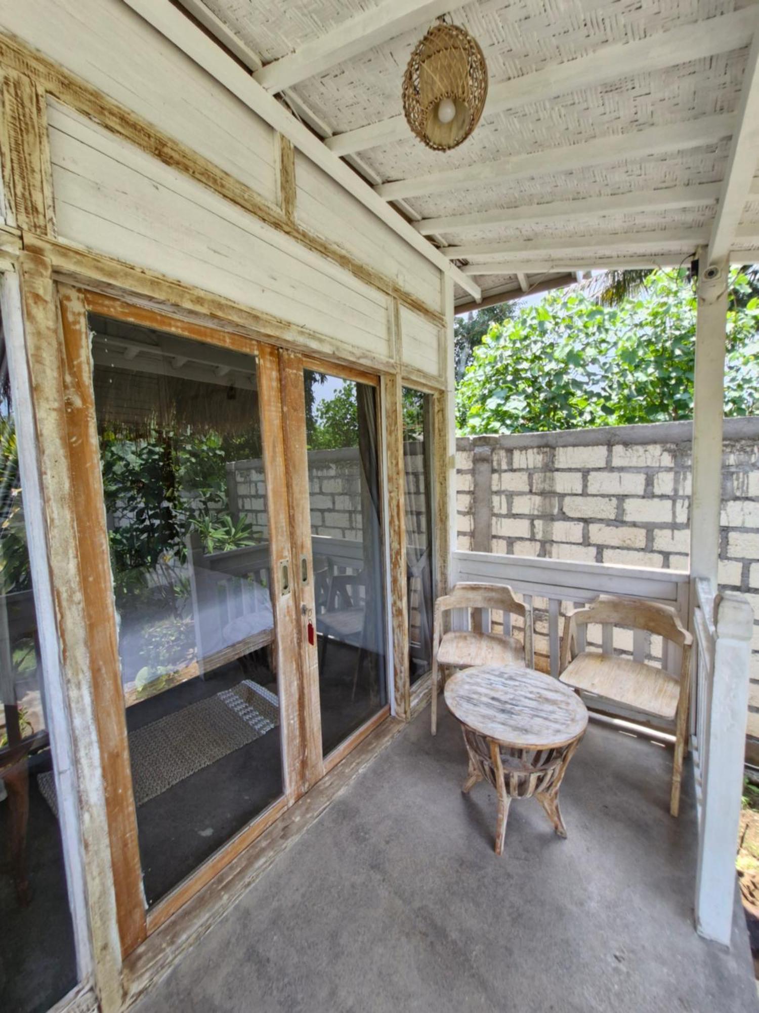 The Layar Homestay Batununggul Buitenkant foto