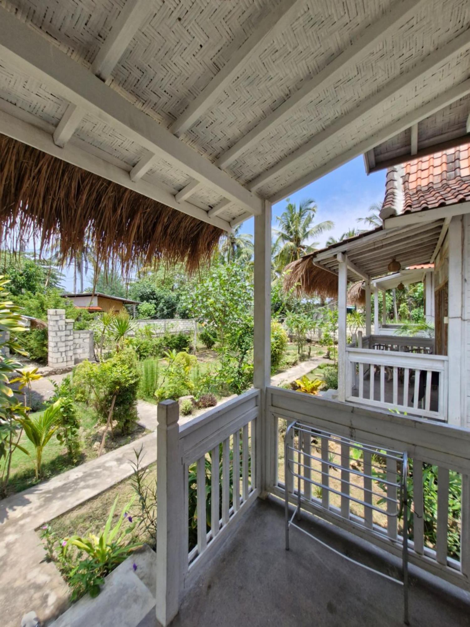 The Layar Homestay Batununggul Buitenkant foto