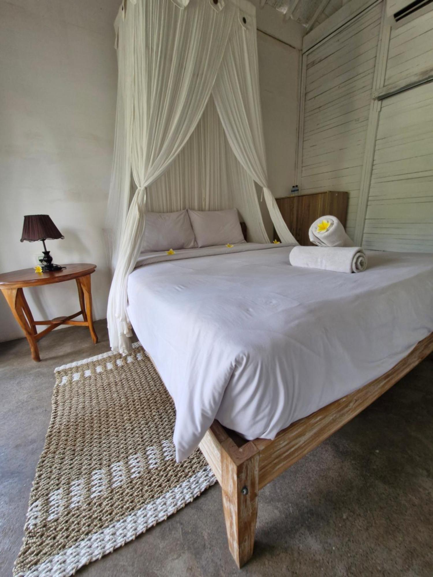 The Layar Homestay Batununggul Buitenkant foto