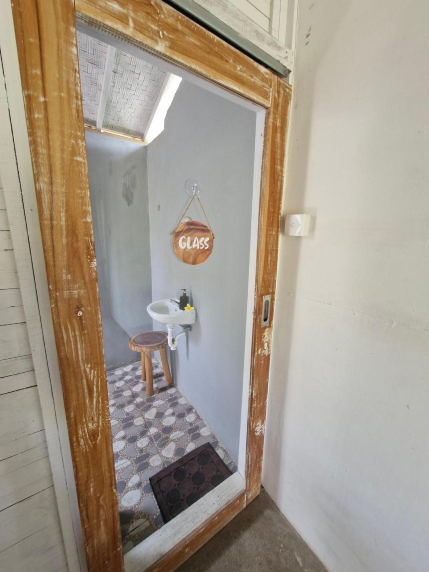 The Layar Homestay Batununggul Buitenkant foto