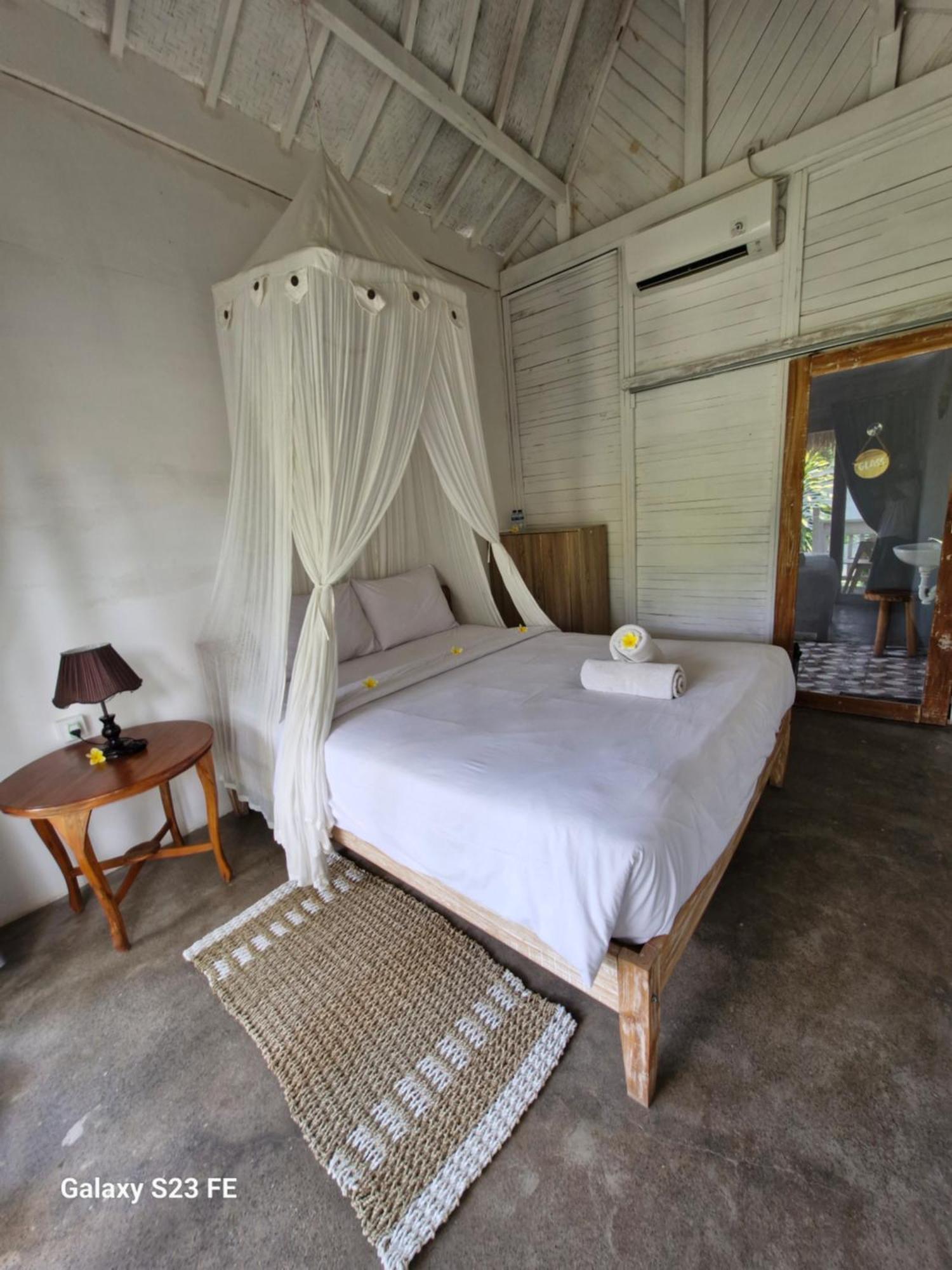 The Layar Homestay Batununggul Buitenkant foto