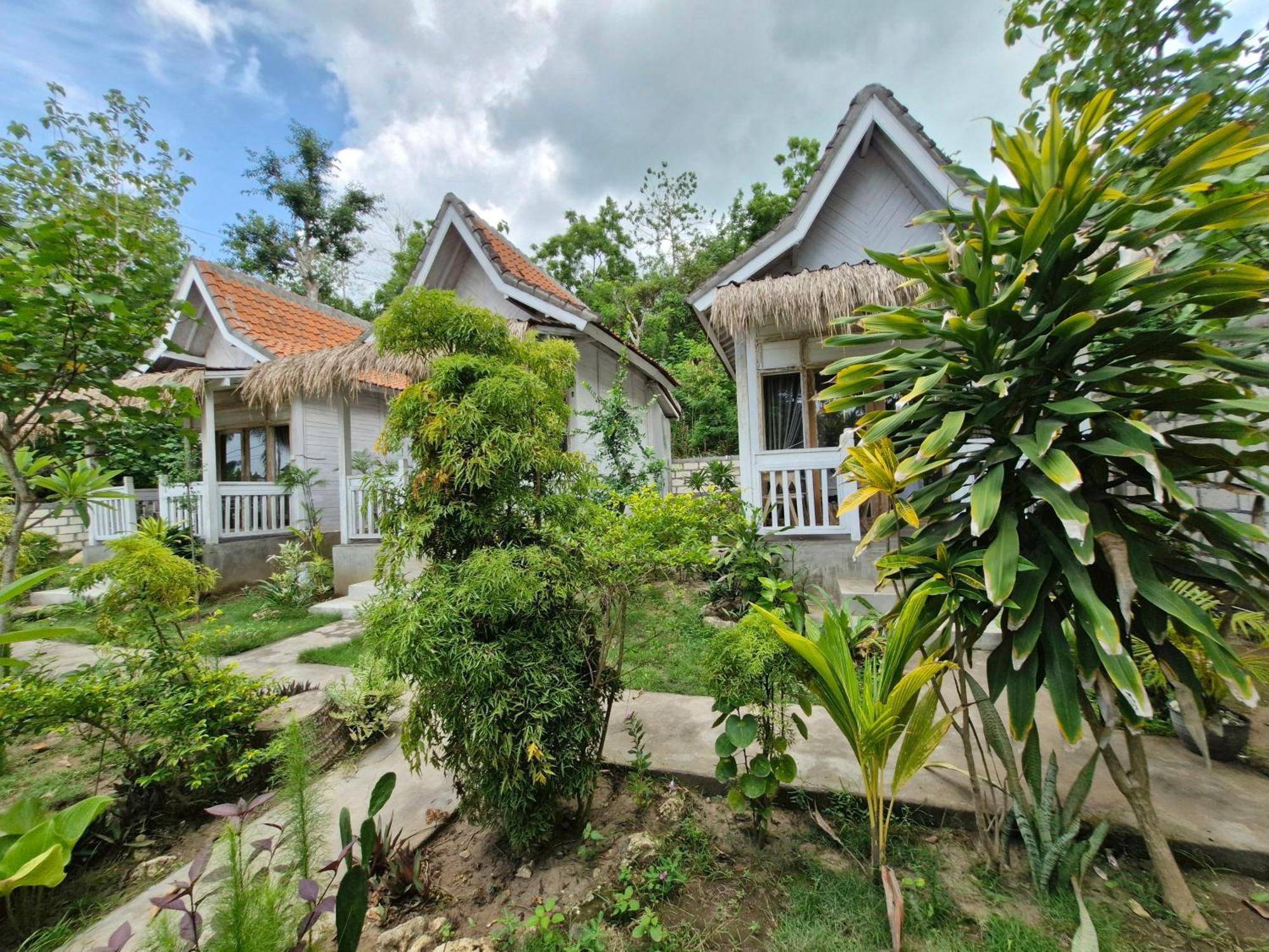 The Layar Homestay Batununggul Buitenkant foto